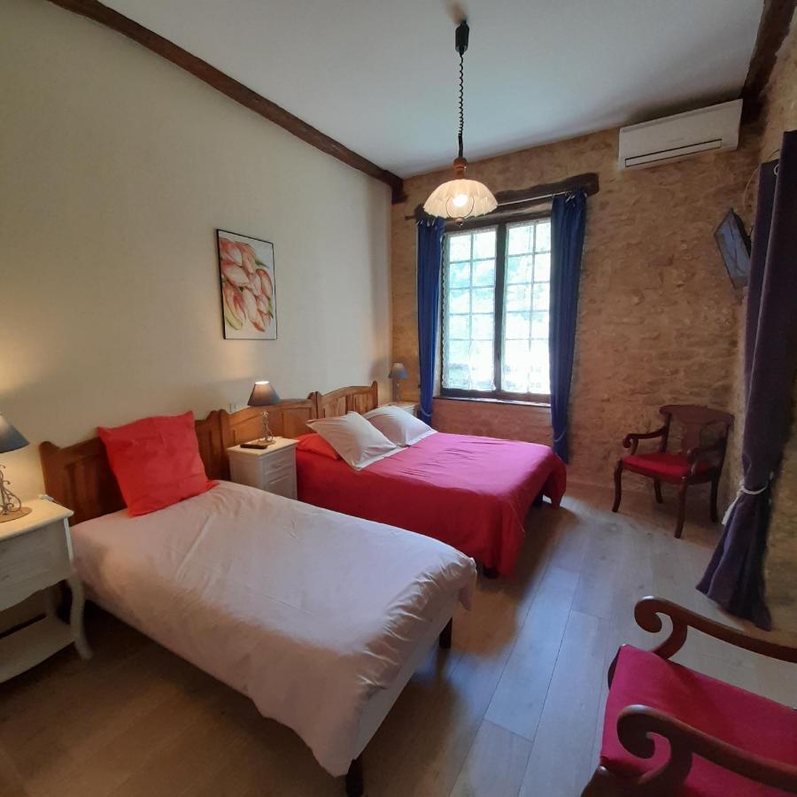 Auberge De Castel-Merle Sergeac Esterno foto
