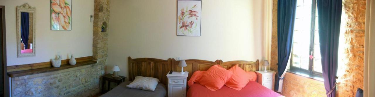 Auberge De Castel-Merle Sergeac Esterno foto